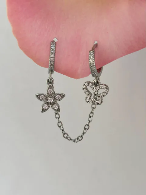 Arete Doble Flor y Mariposa con Cadena