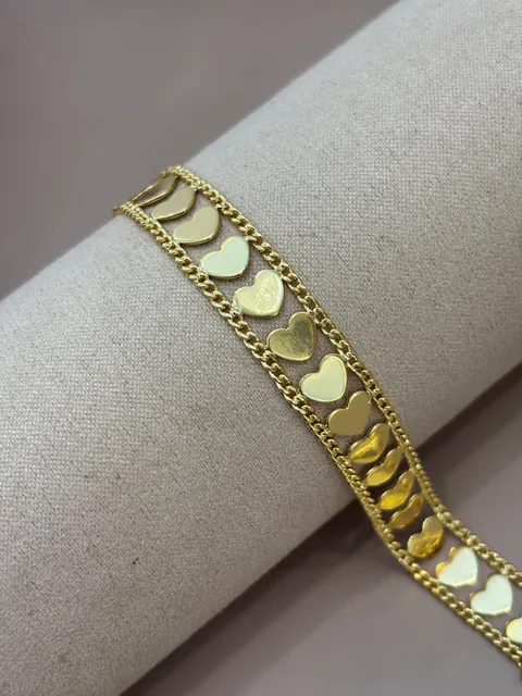 Pulsera Triple Hilera de Corazones